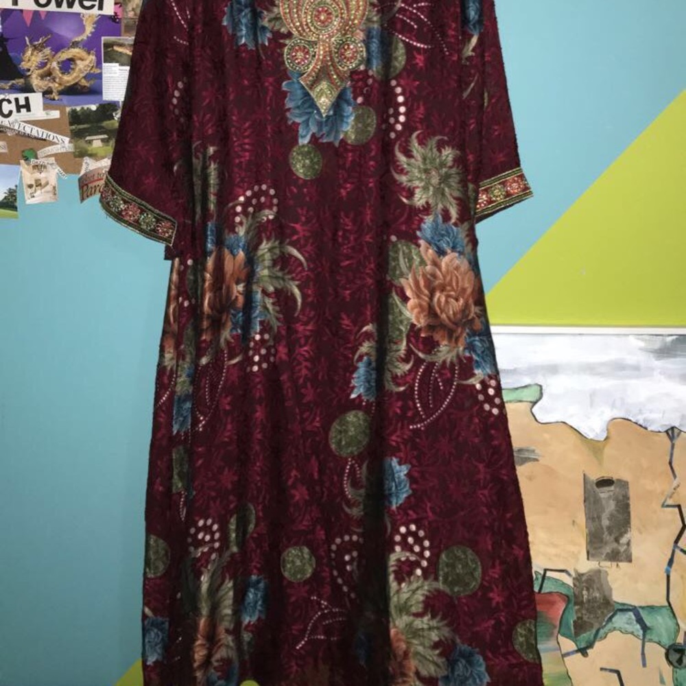 Raspberry Colored Abaya - image 2